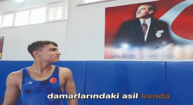  Senin Farkın Var  klipi ilgi gördü