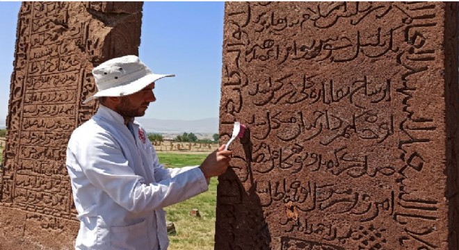 1071’inci mezar taşı restore edildi