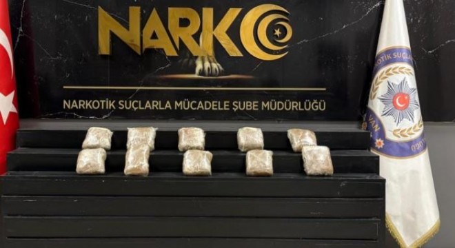 13 kilo metamfetamin ele geçirildi