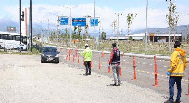 16 kişiye 42 bin 126 lira para cezası verildi