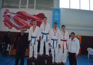 İbrahim Hakkı Fen Lisesi şampiyon oldu