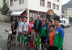 Uzundere’de MTB Cup Bisiklet yarışı düzenlendi