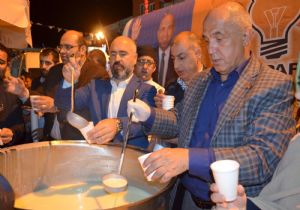 Ilıcalı dan demokrasi nöbetçilerine sahlep ikramı