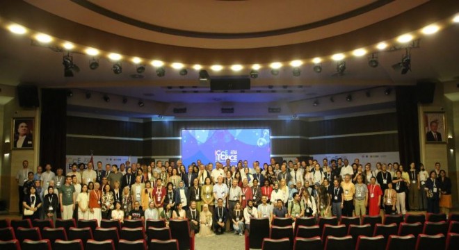 45 ülkeden 300 akademisyen ATAUNİV'de buluştu