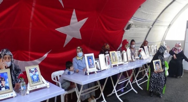 771 gündür evlat yolu gözlüyorlar