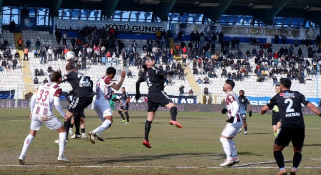 8 maçın 3’ünü Erzurum 3’ünü Bandırma kazandı