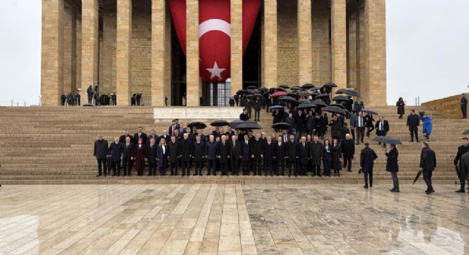 Anıtkabir de 23 Nisan töreni