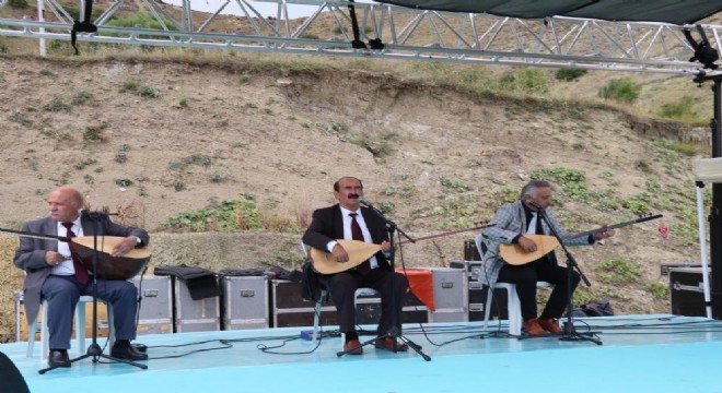 Aşık Sümmani eserleriyle anıldı