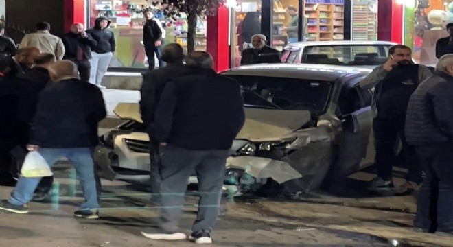 Aziziye'de trafik kazası: 1 yaralı