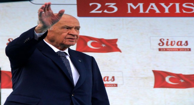 Bahçeli:  Noktalı siyaset olmaz 