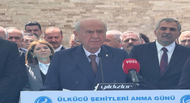 Bahçeli Ülkücü Şehitler Anıtı'nı ziyaret etti