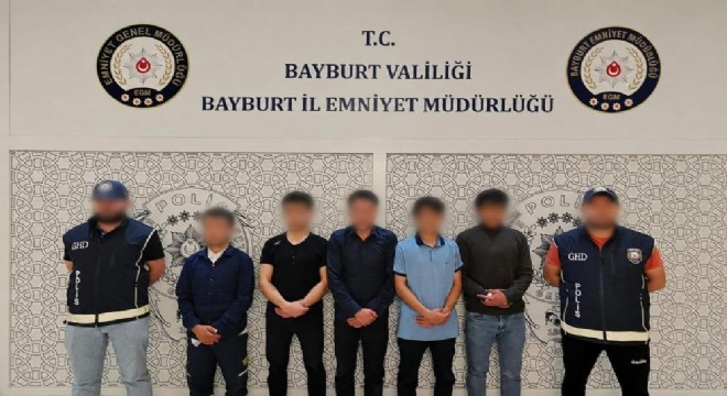 Bayburt'ta kaçak göçmen operasyonu