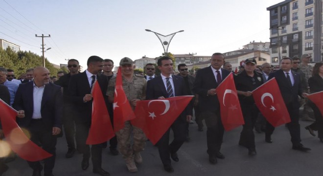 Bitlis'te milli coşku