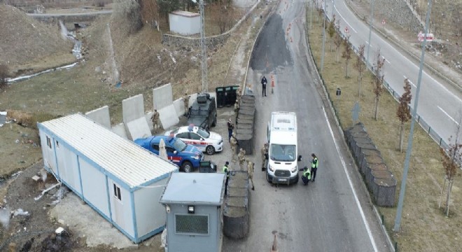 Çat’ta Jandarma’dan kış lastiği denetimi