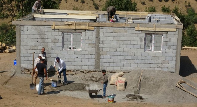 Devlet teröre kudretini, vatandaşa şefkatini gösteriyor