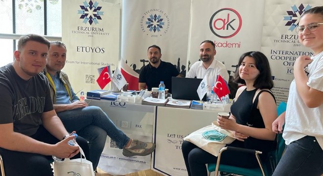 ETÜ Türk Üniversiteleri Tanıtım Fuarı’na katıldı