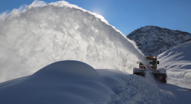 Erzincan’da 449 köy yolu ulaşıma kapandı