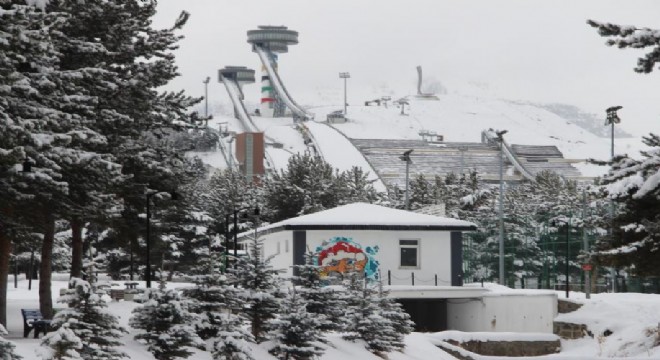 Erzurum’da Mart kapıdan baktırdı