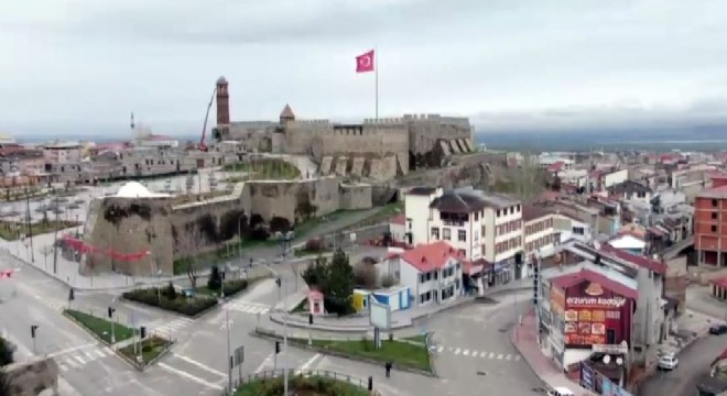 Erzurum’da tenha sokaklar havadan görüntülendi