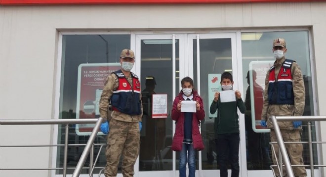 Harçlıklarını kampanyaya bağışladılar