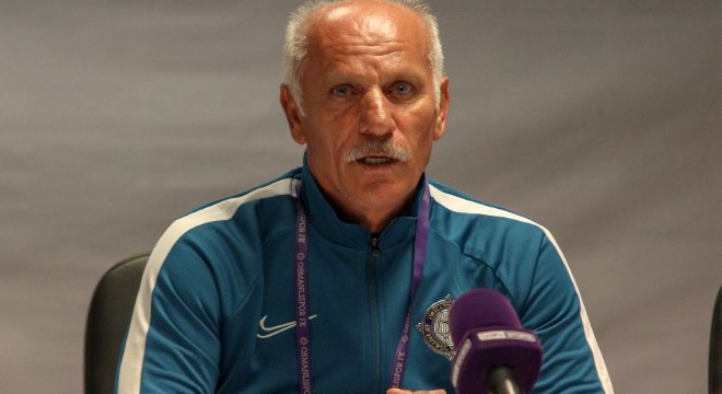 İnce: “Takımdaki genç futbolculardan çok şey bekliyoruz”