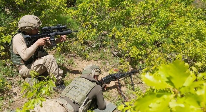 Jandarma, PKK’ya ait 32 odalı sığınağı imha etti