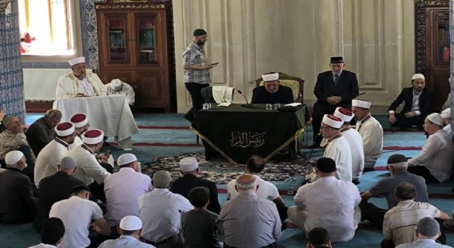 Mehmed Zahit Kotku Camisi’nde icazet töreni