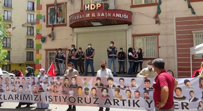 Nöbetteki ailelerden HDP’e tepki