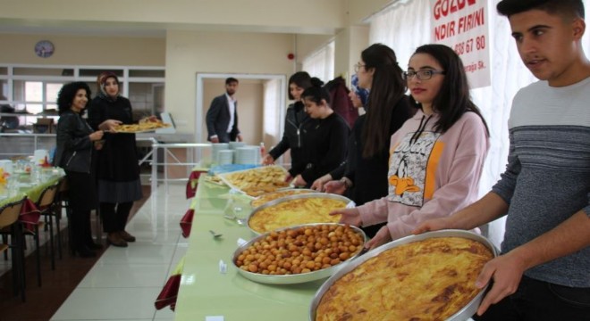 Oltu MYO’da Yöresel Lezzetler tanıtılıyor