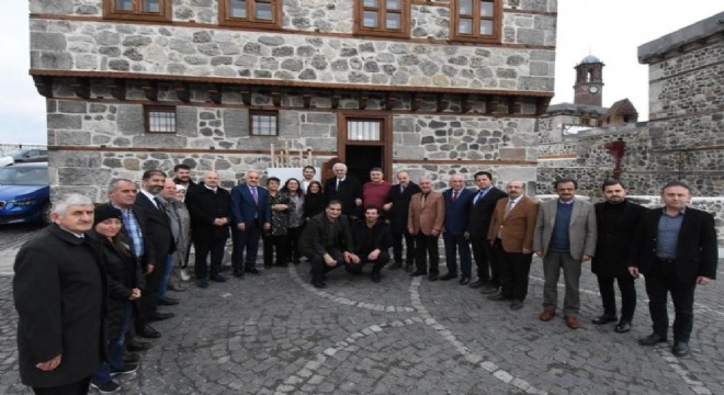 Öz, Kent Konseyi’ni ziyaret etti