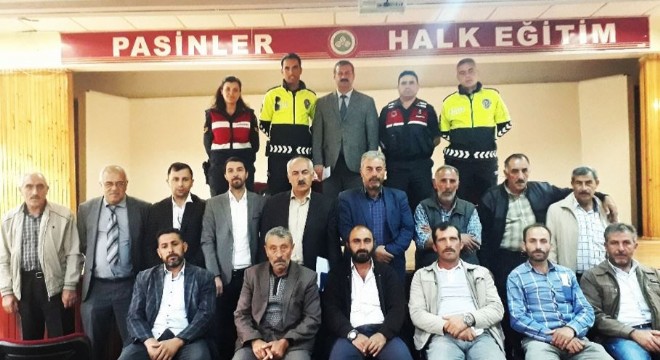 Pasinler’de servis sürücülerine trafik semineri