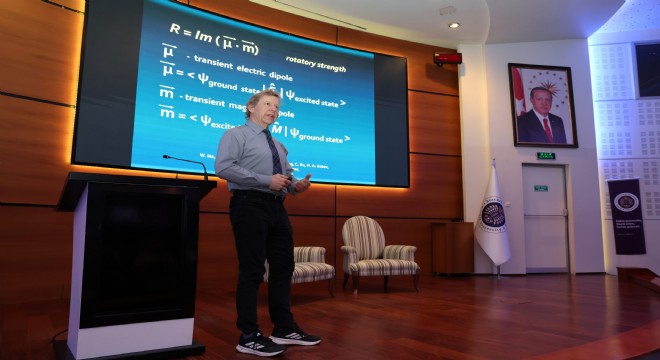Prof. Dr. Kotov ATAUNİV'de konferans verdi