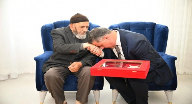 Şehit babasına vefa