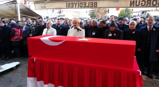 ‘Şehitlere rahmet, hainlere ebedi lanet’