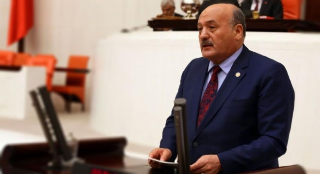 ‘Şehitlere rahmet, hainlere lanet’