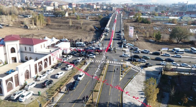 Sekmen: ‘Eser siyaseti yapıyoruz’