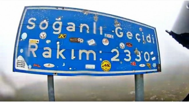 Soğanlı Geçidi tabelası, magandaların hedef tahtası oldu