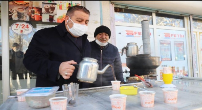 Sunar gençlerle gündemi değerlendirdi