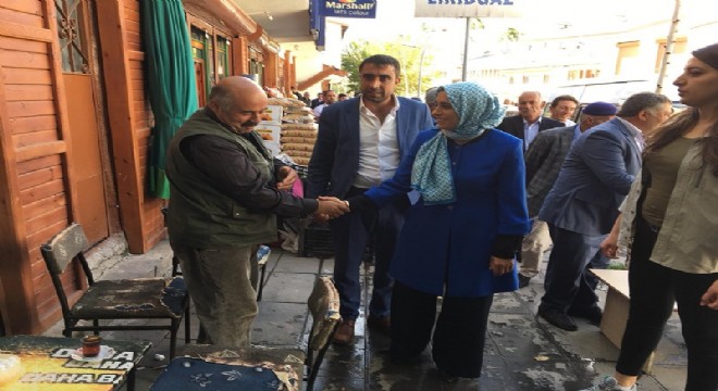 Taşkesenlioğlu esnafla istişare etti