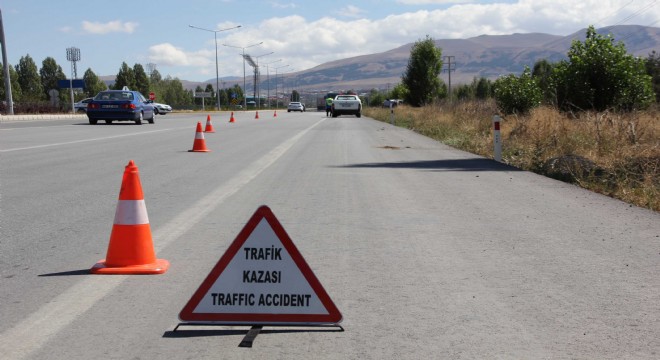 Traktörden düşerek hayatını kaybetti