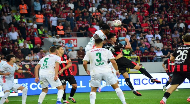 Trendyol Süper Lig: Çorum FK: 1 - Alanyaspor: 2