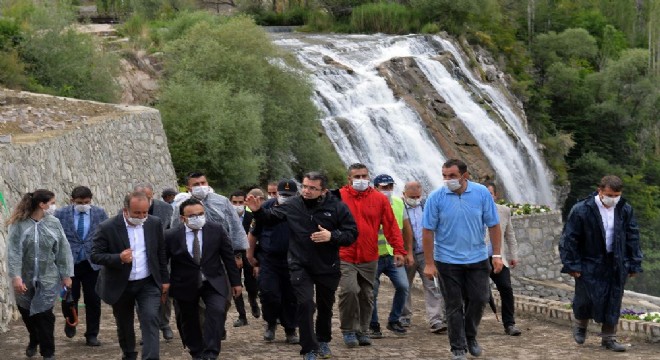 Turizm sektöründe Tortum Şelalesi gündemi