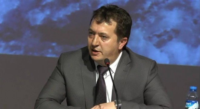 Türkez: 'Gazetecilik meslek yasası acilen çıkarılmalı'