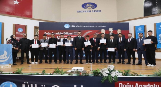 Ülkü Ocakları bölge bilgi yarışması finali Erzurum'da yapıldı