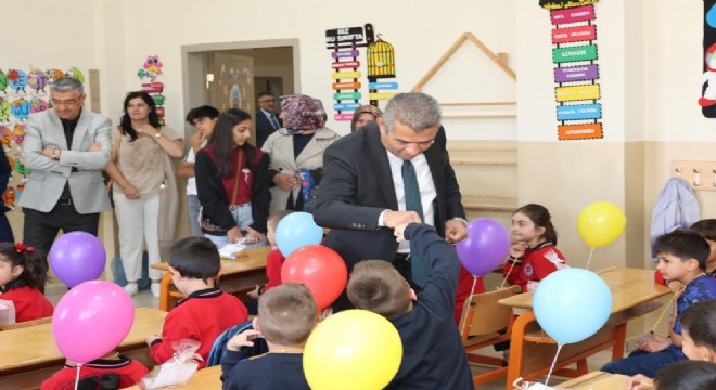 Uyum Haftasında öğrencilerin heyecanına ortak oldular