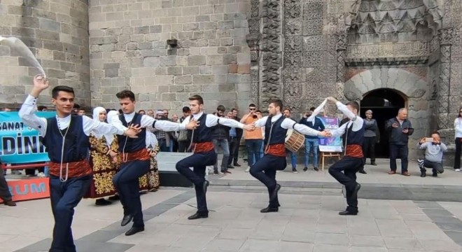 Yakutiye’de Kültür ve Sanat Şenliği düzenlendi