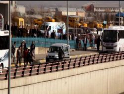 BEAH önünde minibüsçü kavgası
