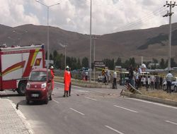 Pasinler yolunda kaza: 6 yaralı