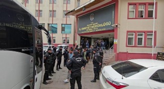 73 kaçak göçmen yakalandı