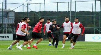 A Milli Futbol Takımı, Fransa maçı hazırlıklarını sürdürdü